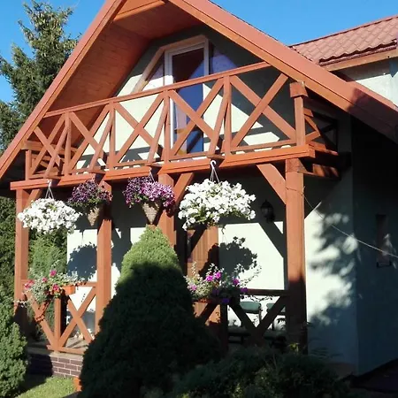 Zielony Domek Kruklanki Lodge *